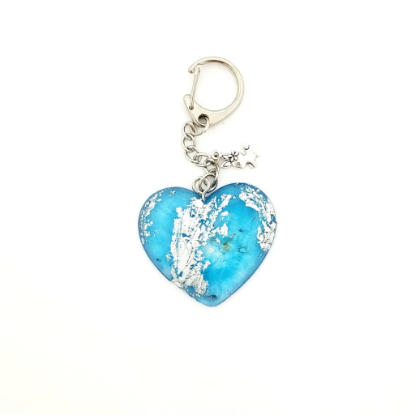 Picture of Blue heart medallion with silver leaf