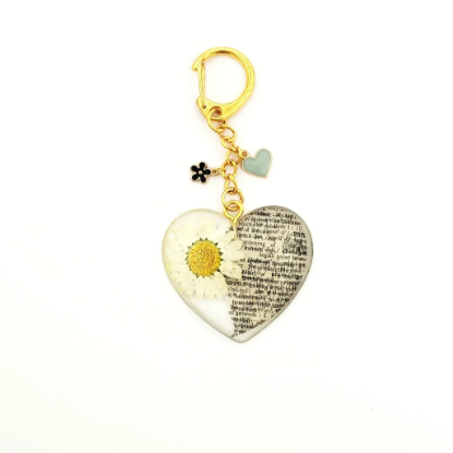 Picture of Heart medallion with white flowers and English phrases